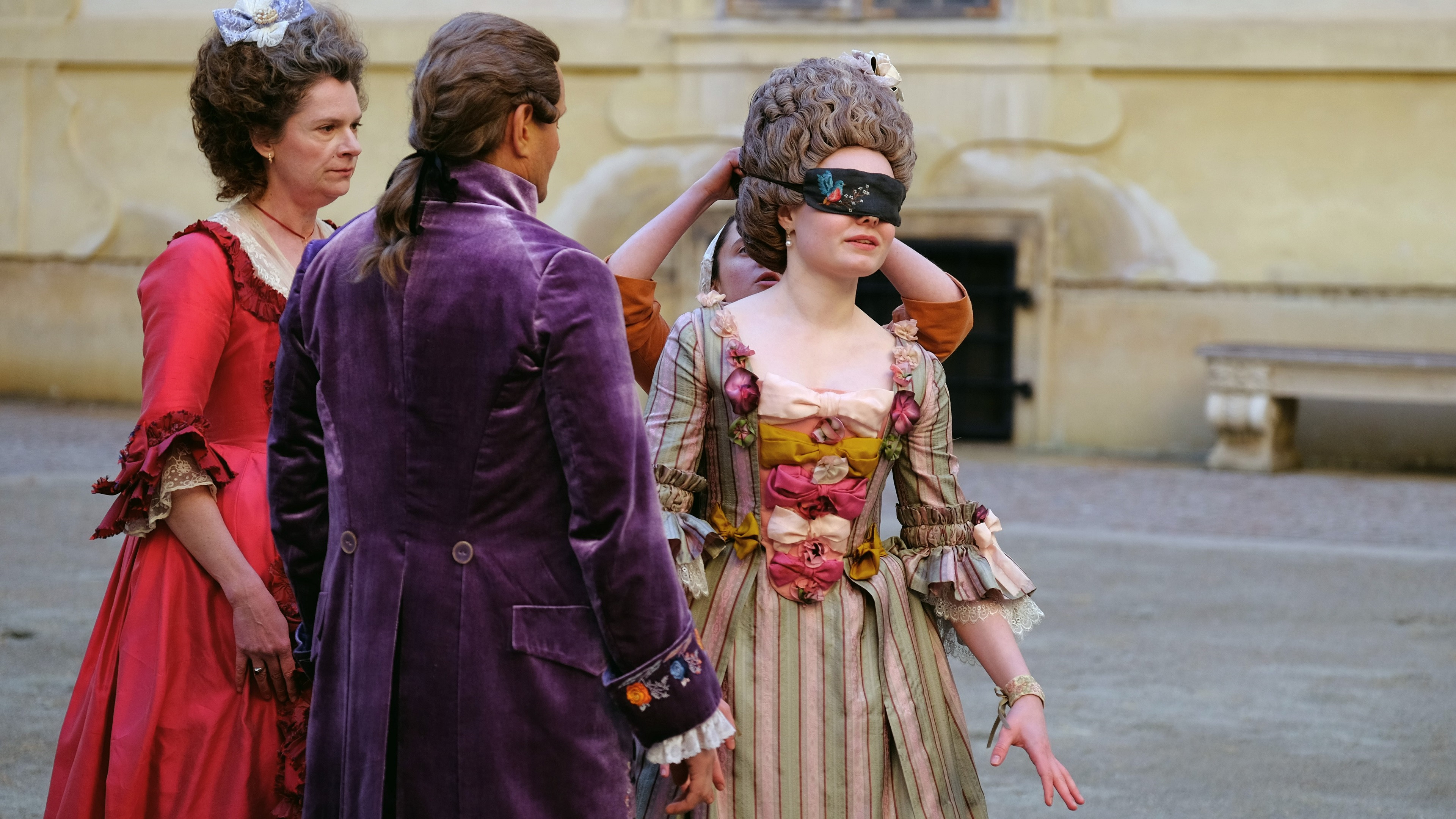 Mademoiselle Paradis Background