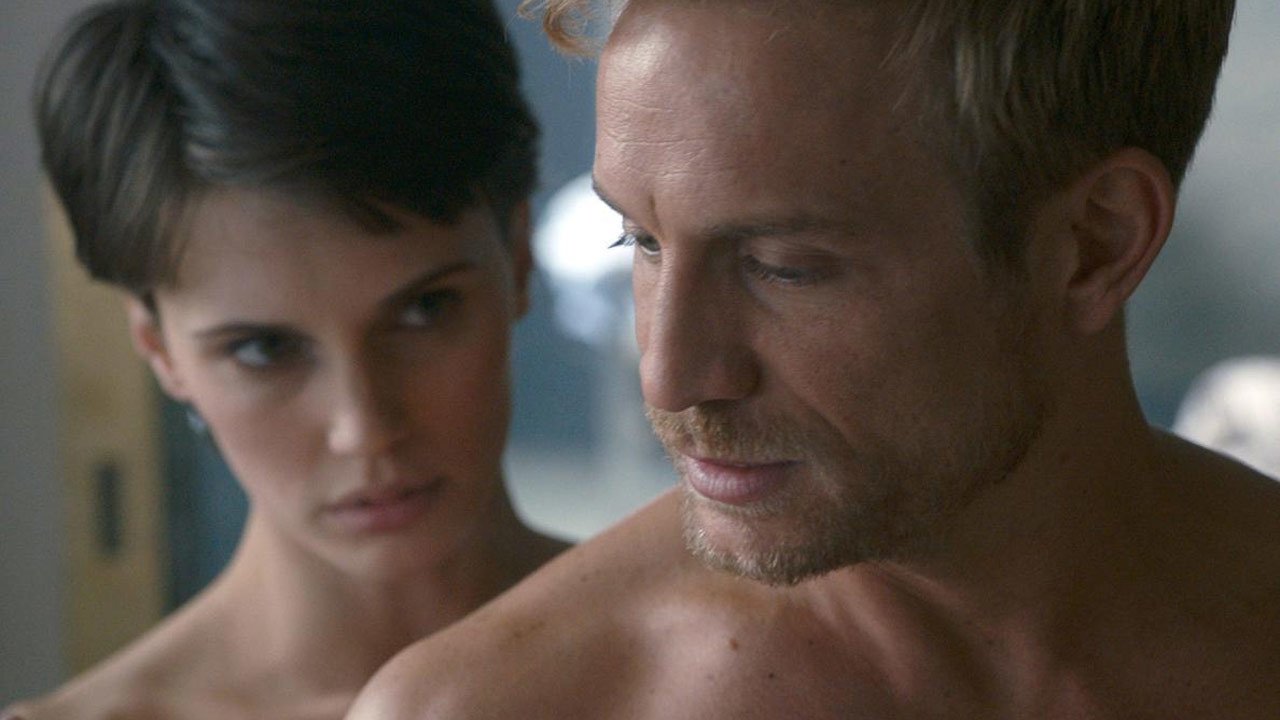 Double Lover Background