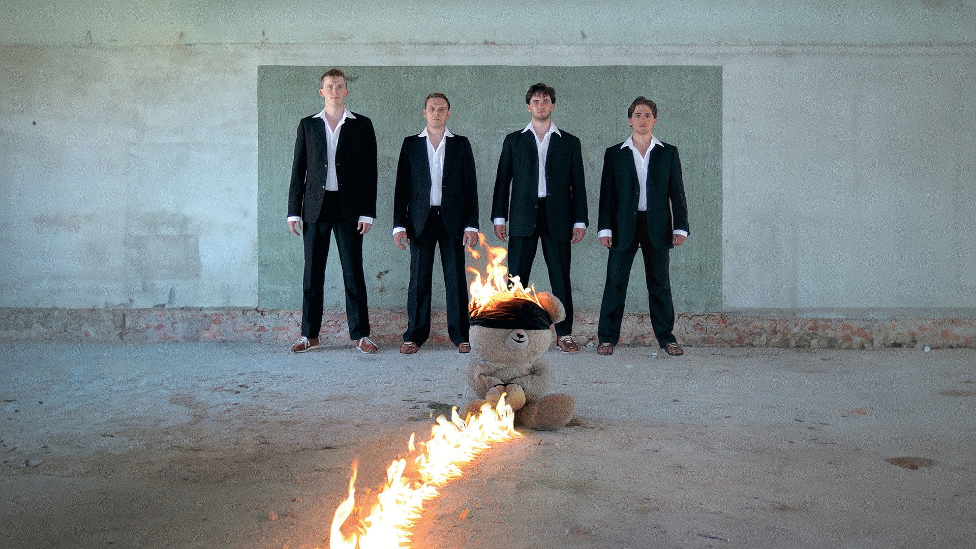 Neveneffecten - Zinloos Geweldig Background