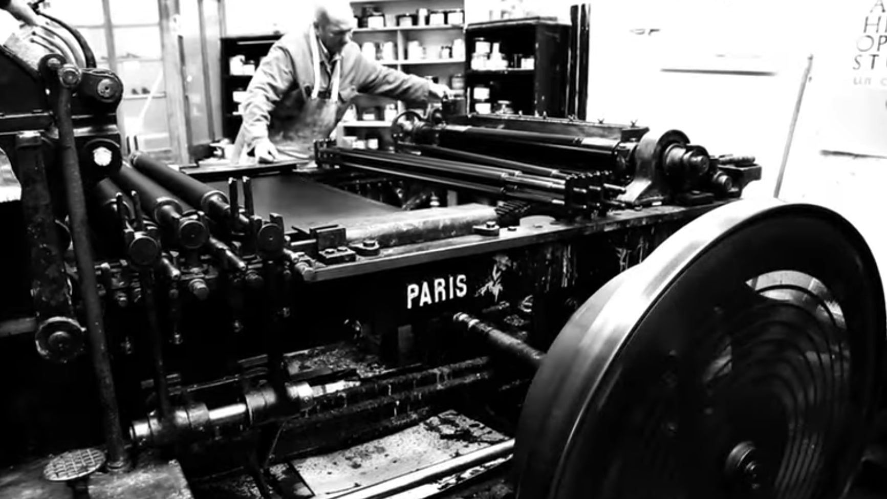 Idem Paris Background