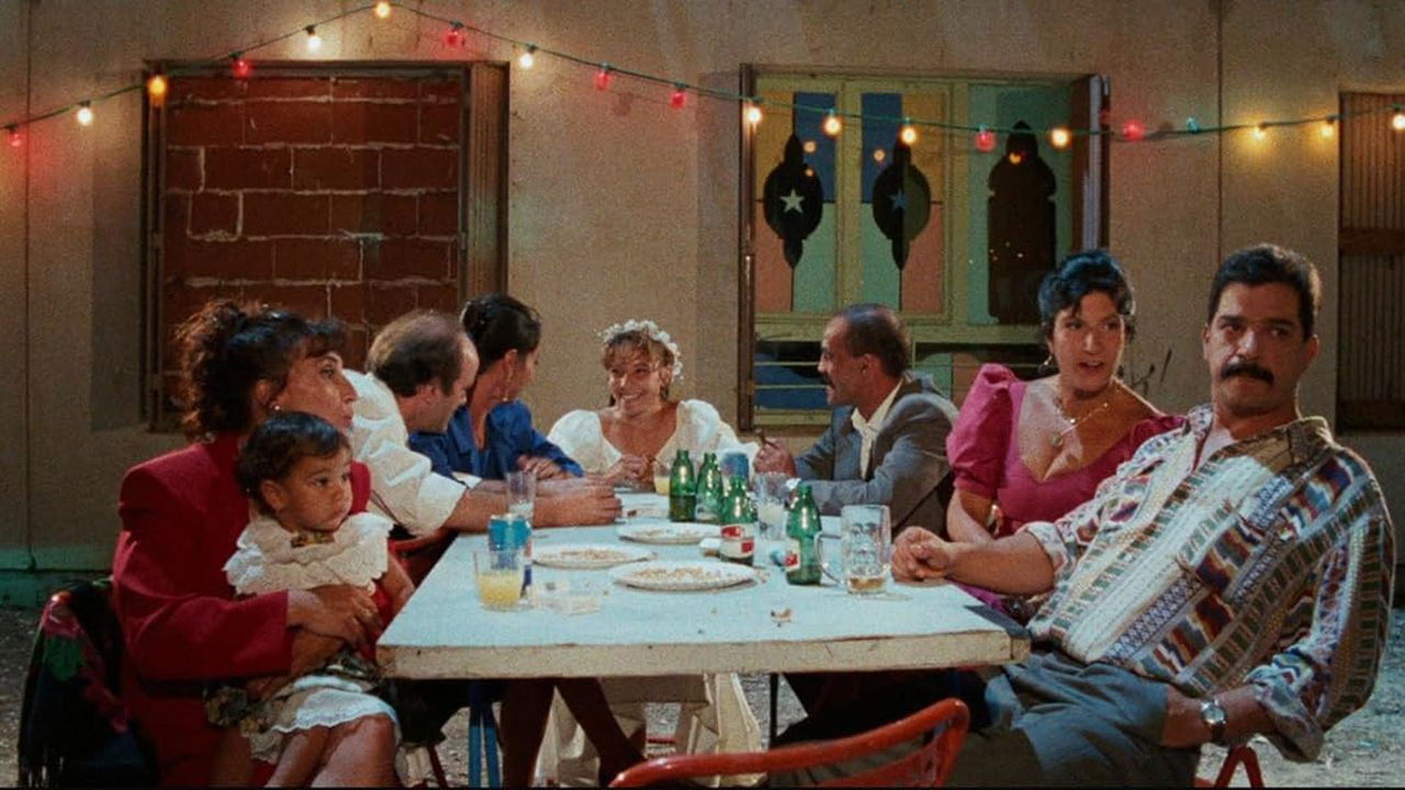 L'argent fait le bonheur Background