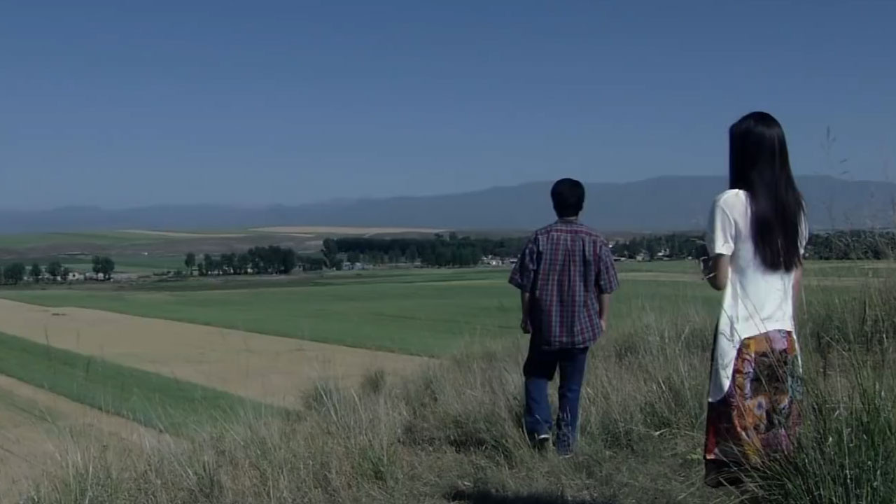 歌行千里 Background