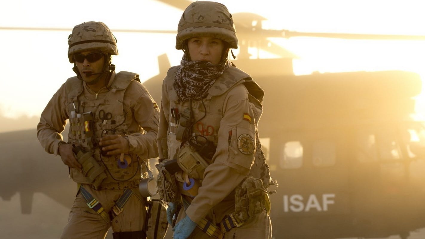 Zona hostil Background