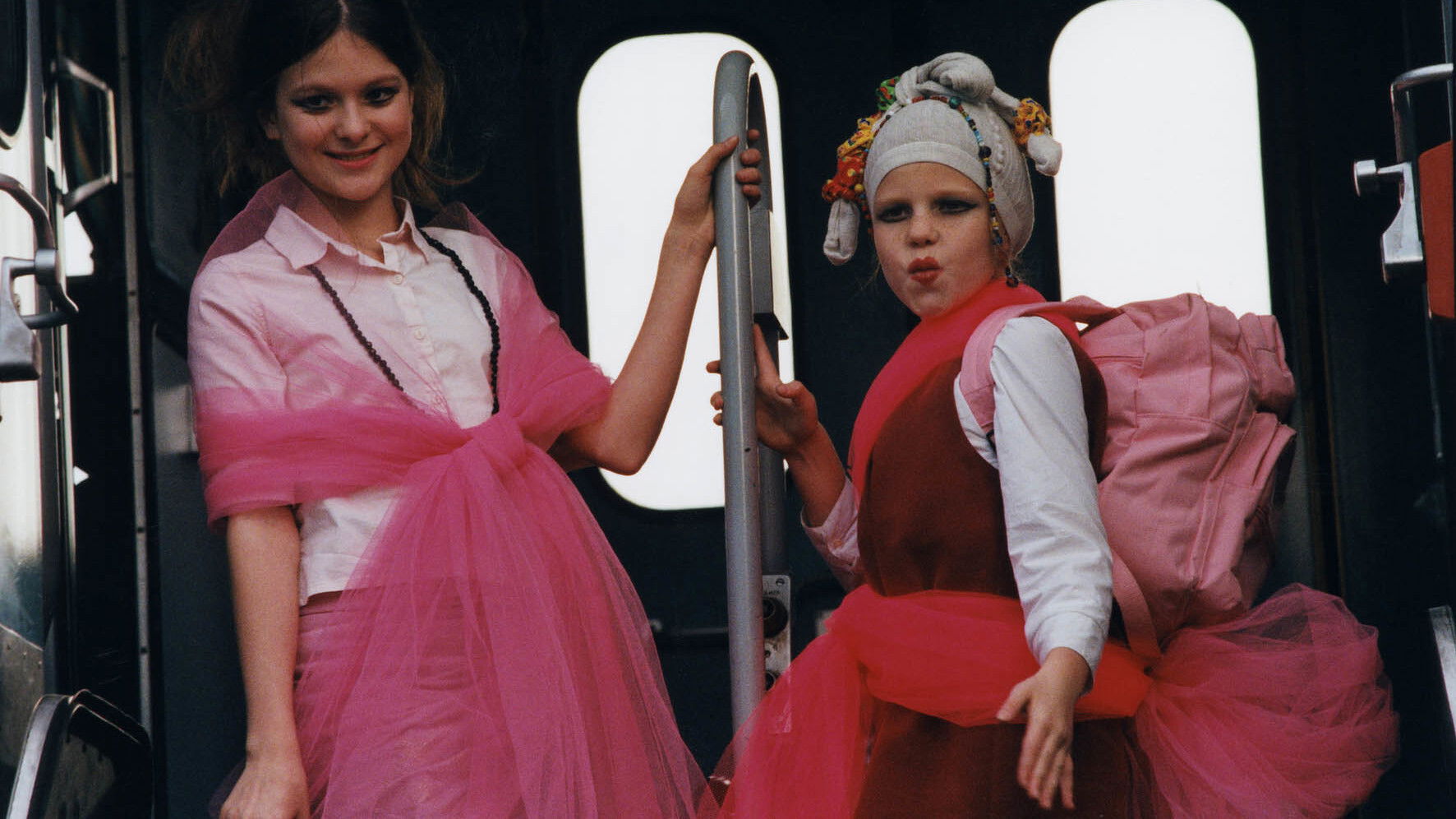 Send Mere Slik Background