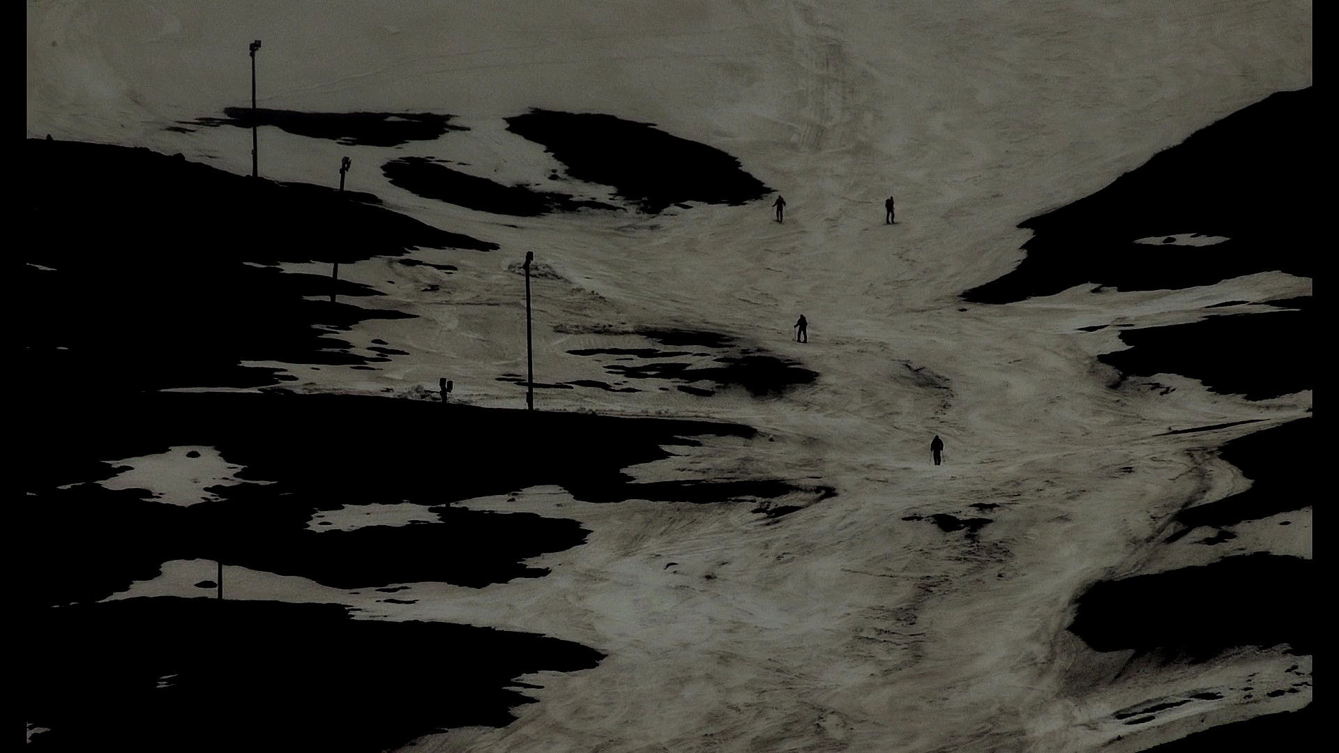 Montaña en sombra Background