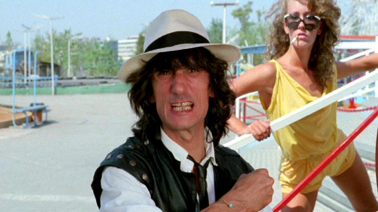 A Thief and a Gentleman Background