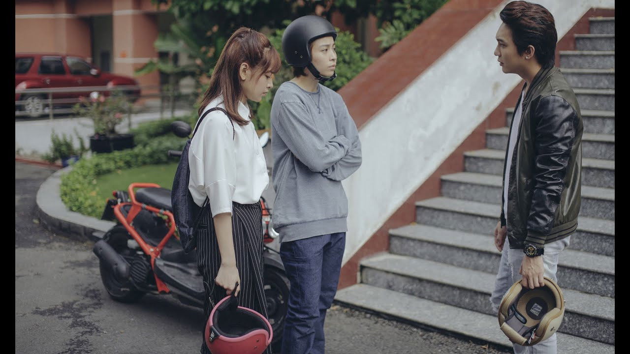 Love: Yeu Background