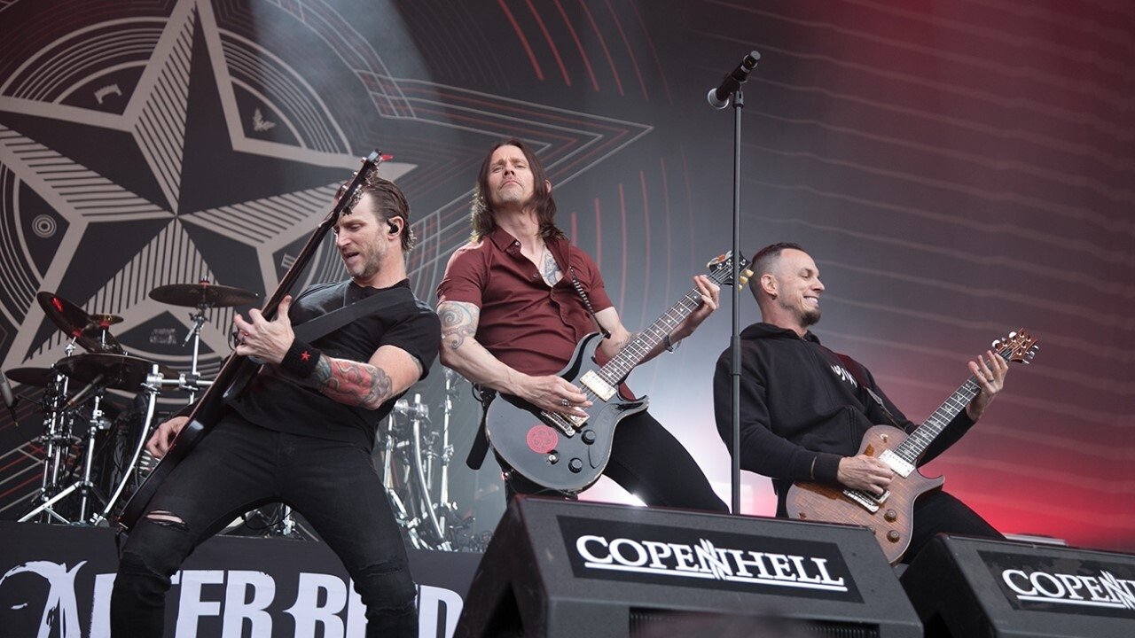 Alter Bridge - Rock Am Ring Background