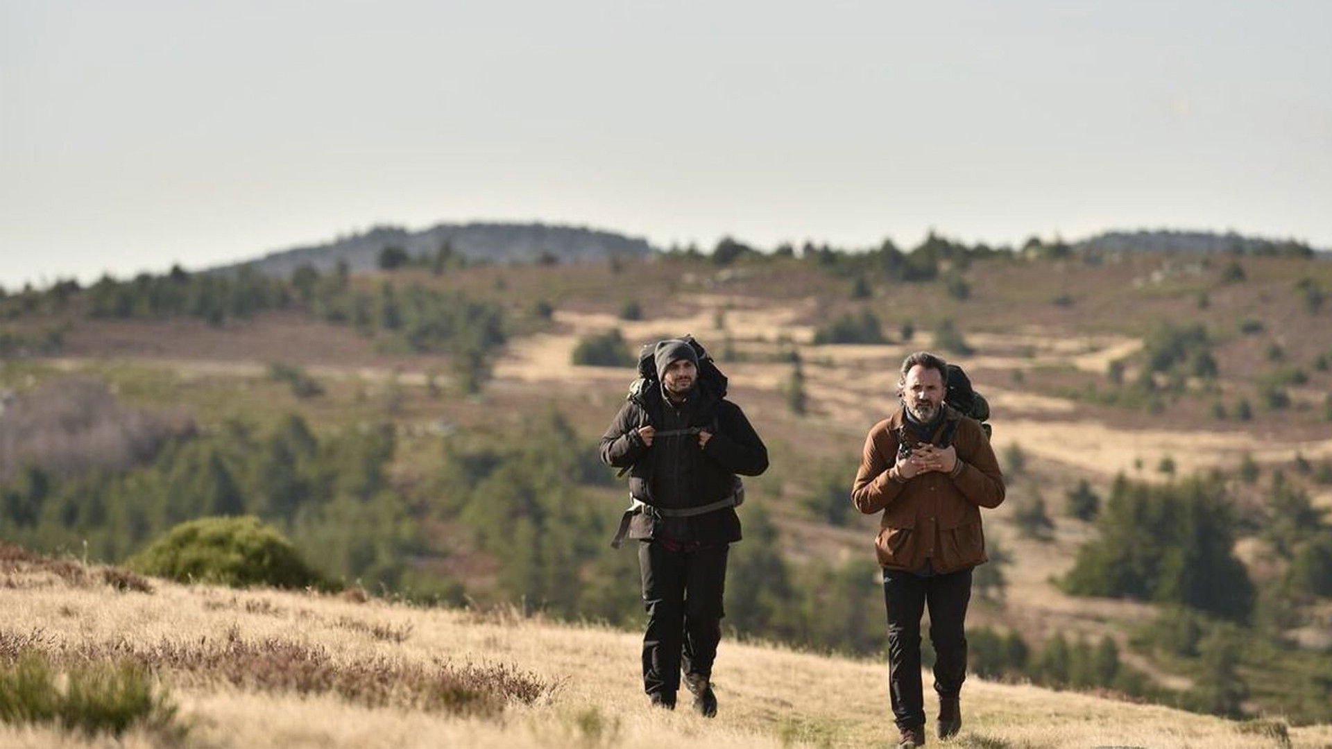 Nos terres inconnues Background