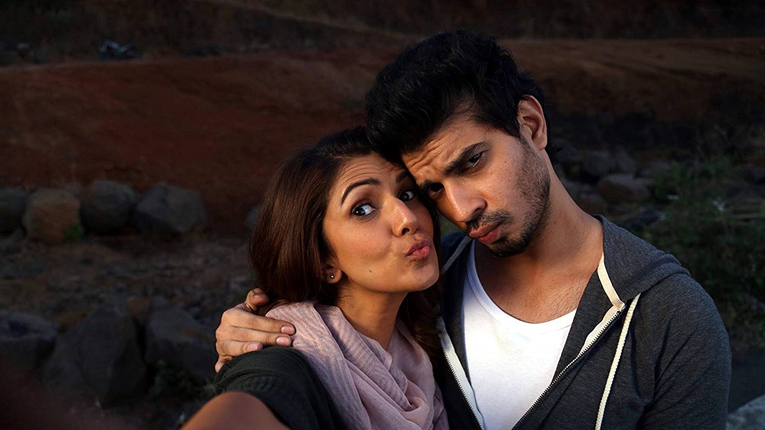 Love Shots Background