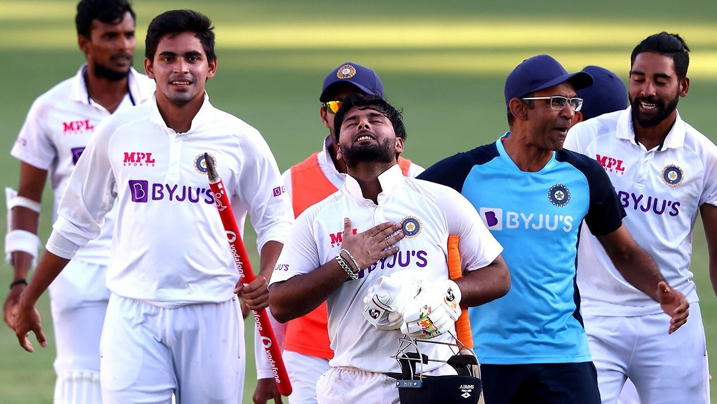 Down Underdogs Background