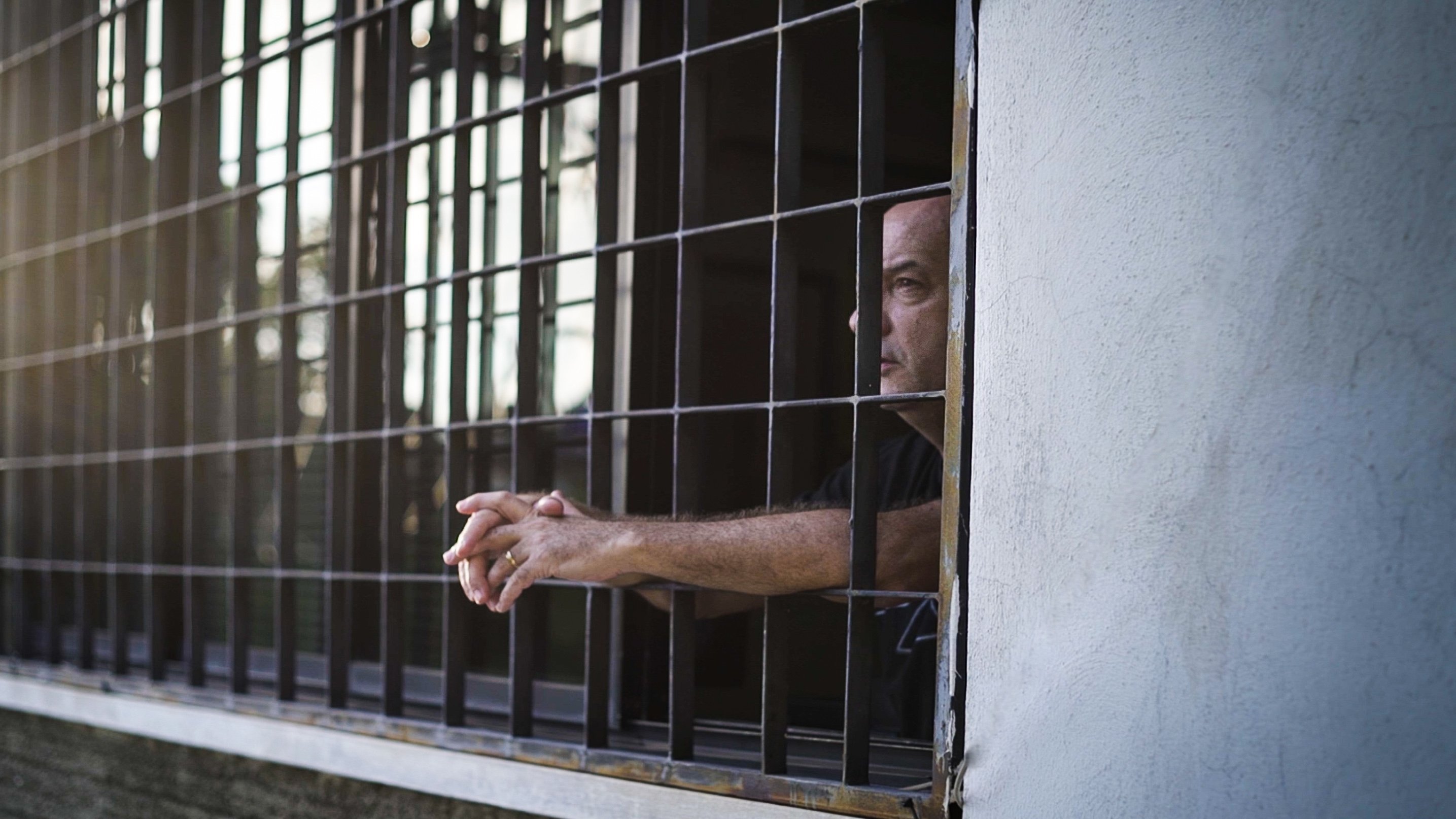 La prisión de mi padre Background