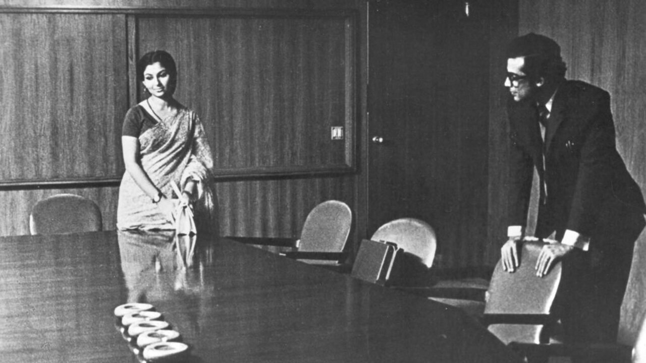 Seemabaddha Background