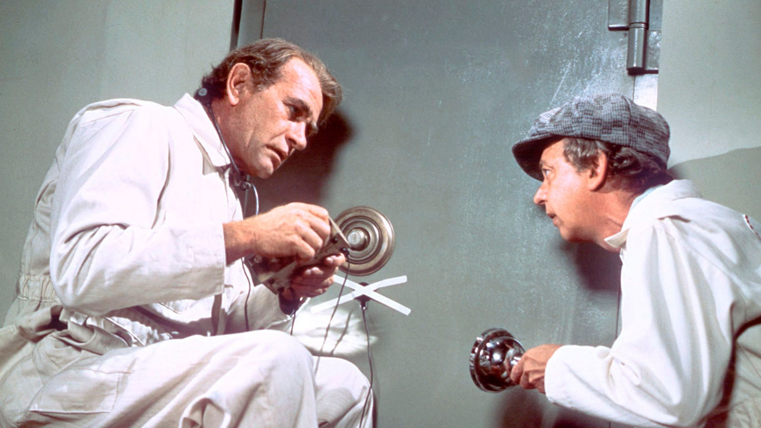 No Deposit, No Return Background