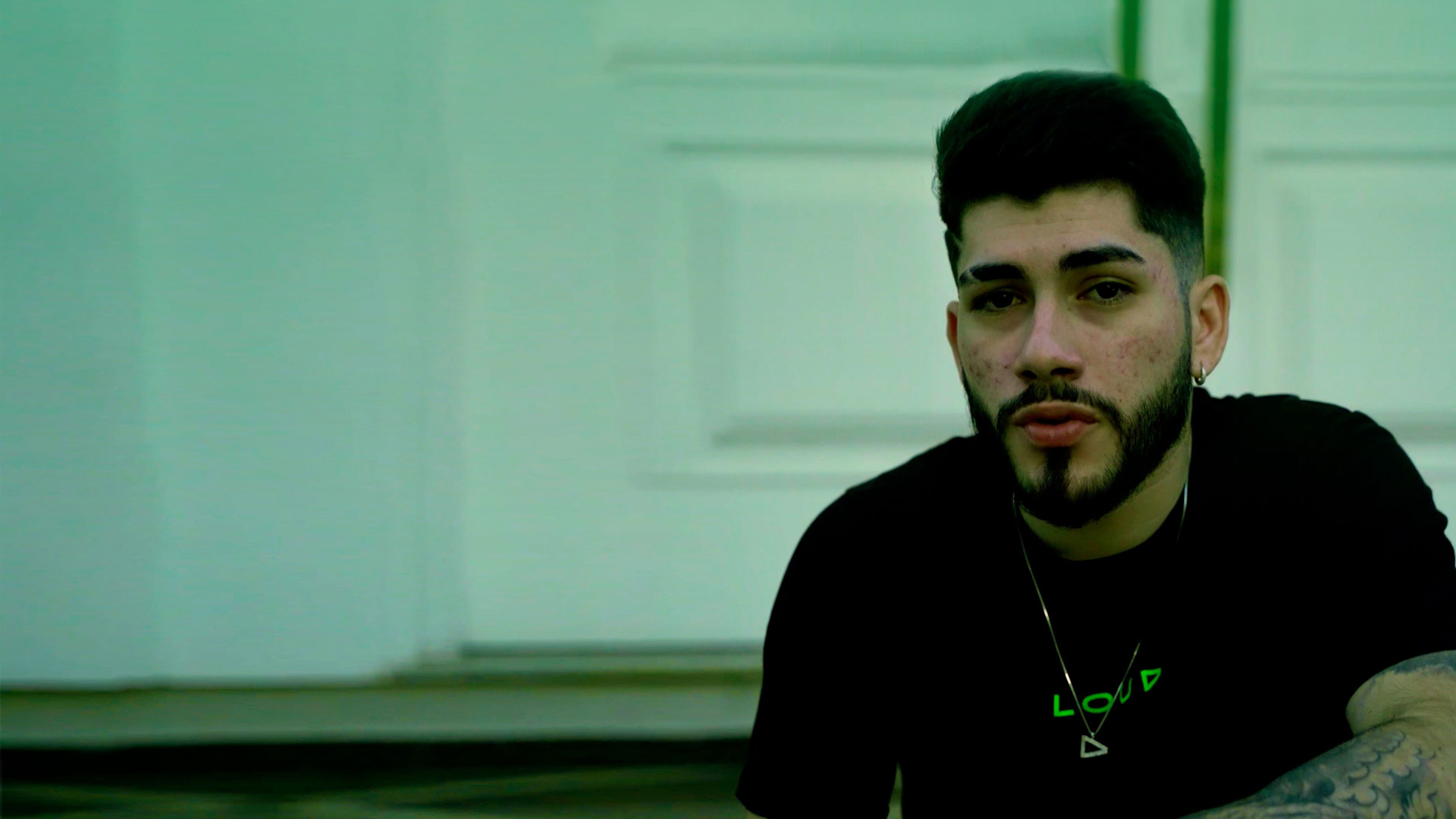 Just a Little Game: Os Bastidores da LOUD Background