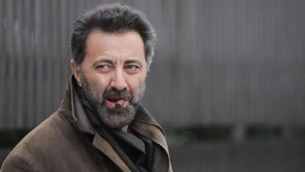 Fog and Crimes Background