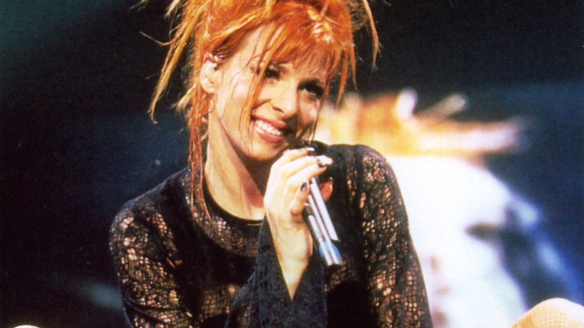 Mylène Farmer: Live at Bercy Background