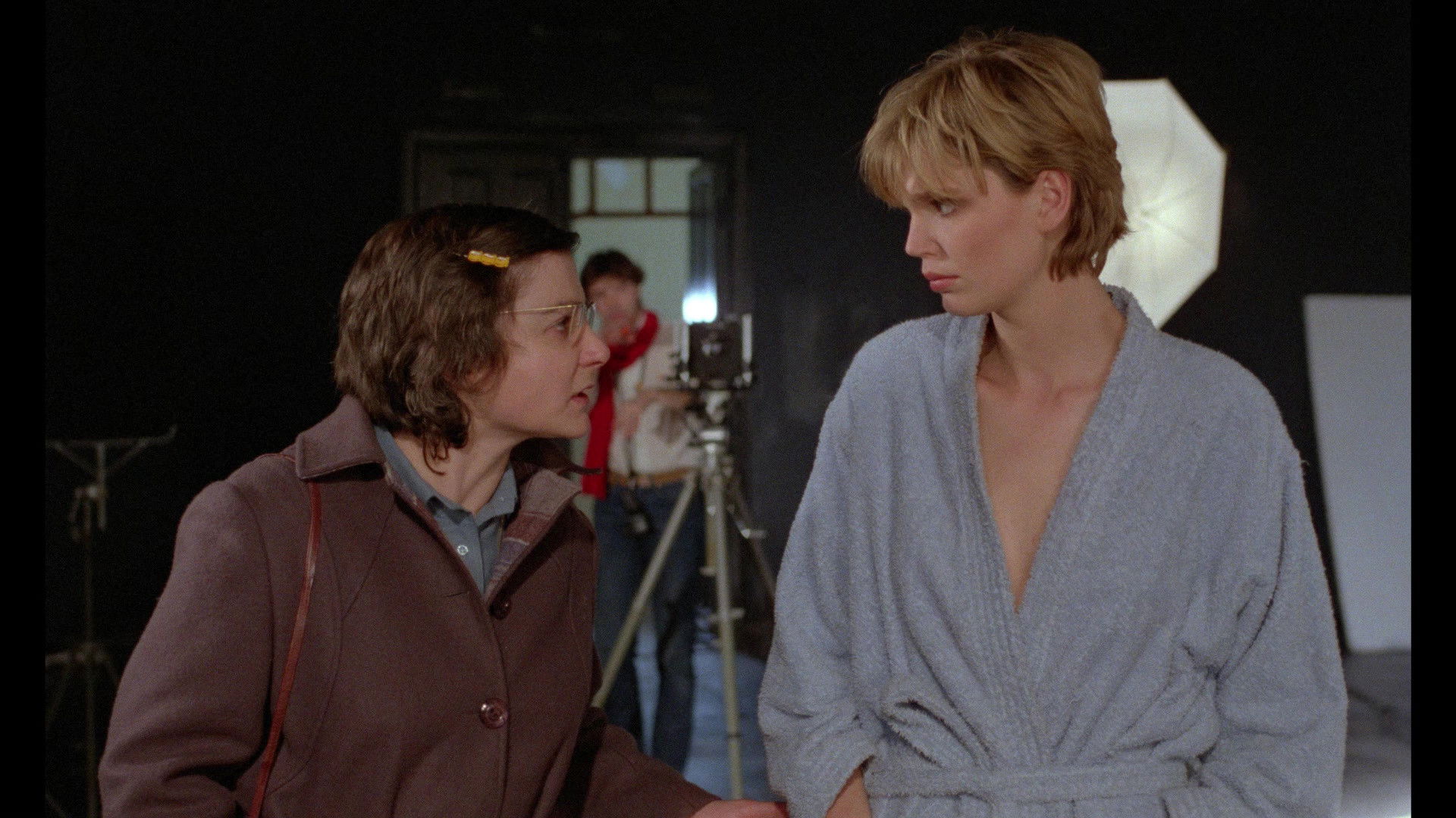 Men Prefer Fat Girls Background