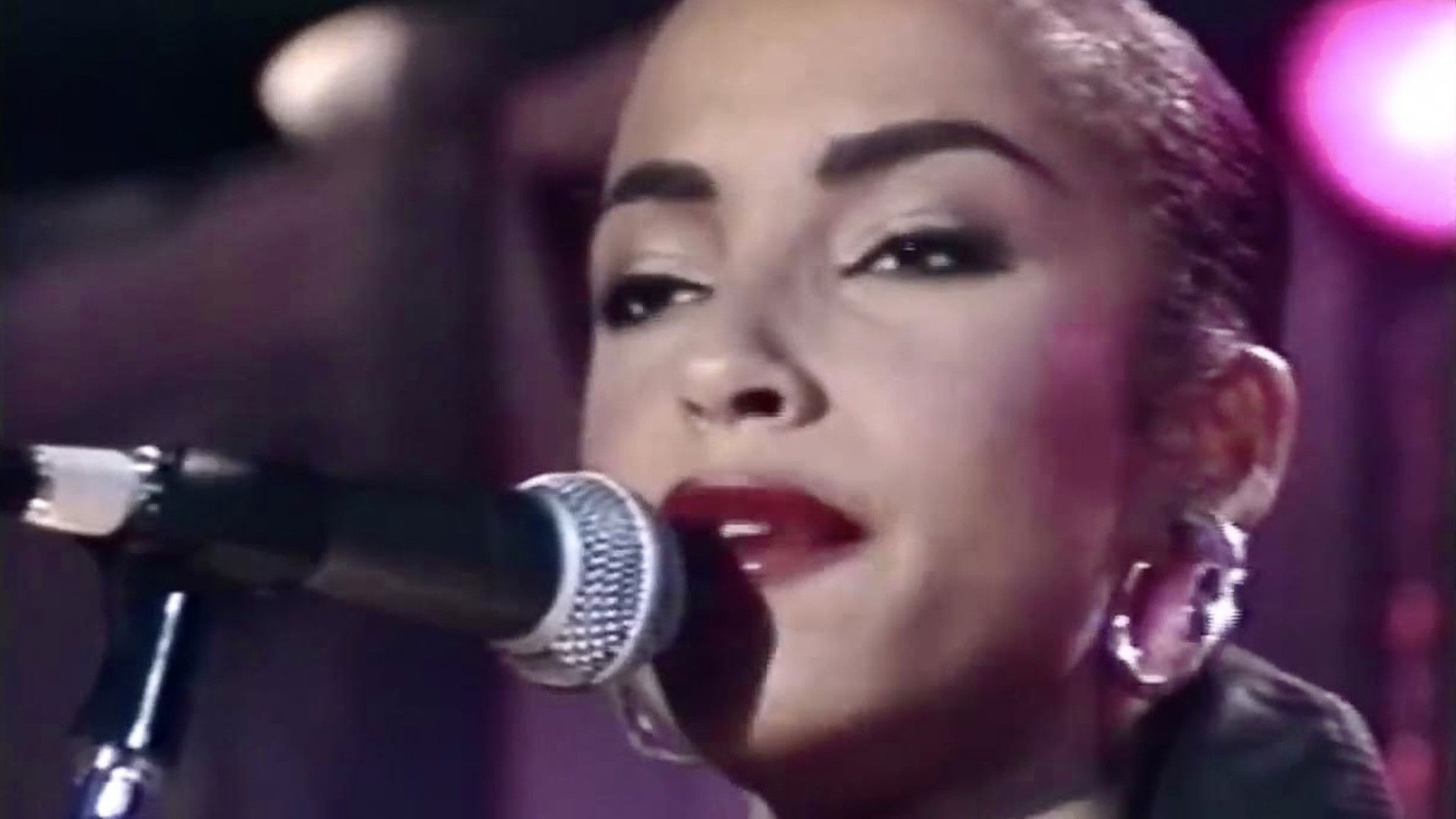 Sade: A Love Affair With Life - Live in Montreux Background