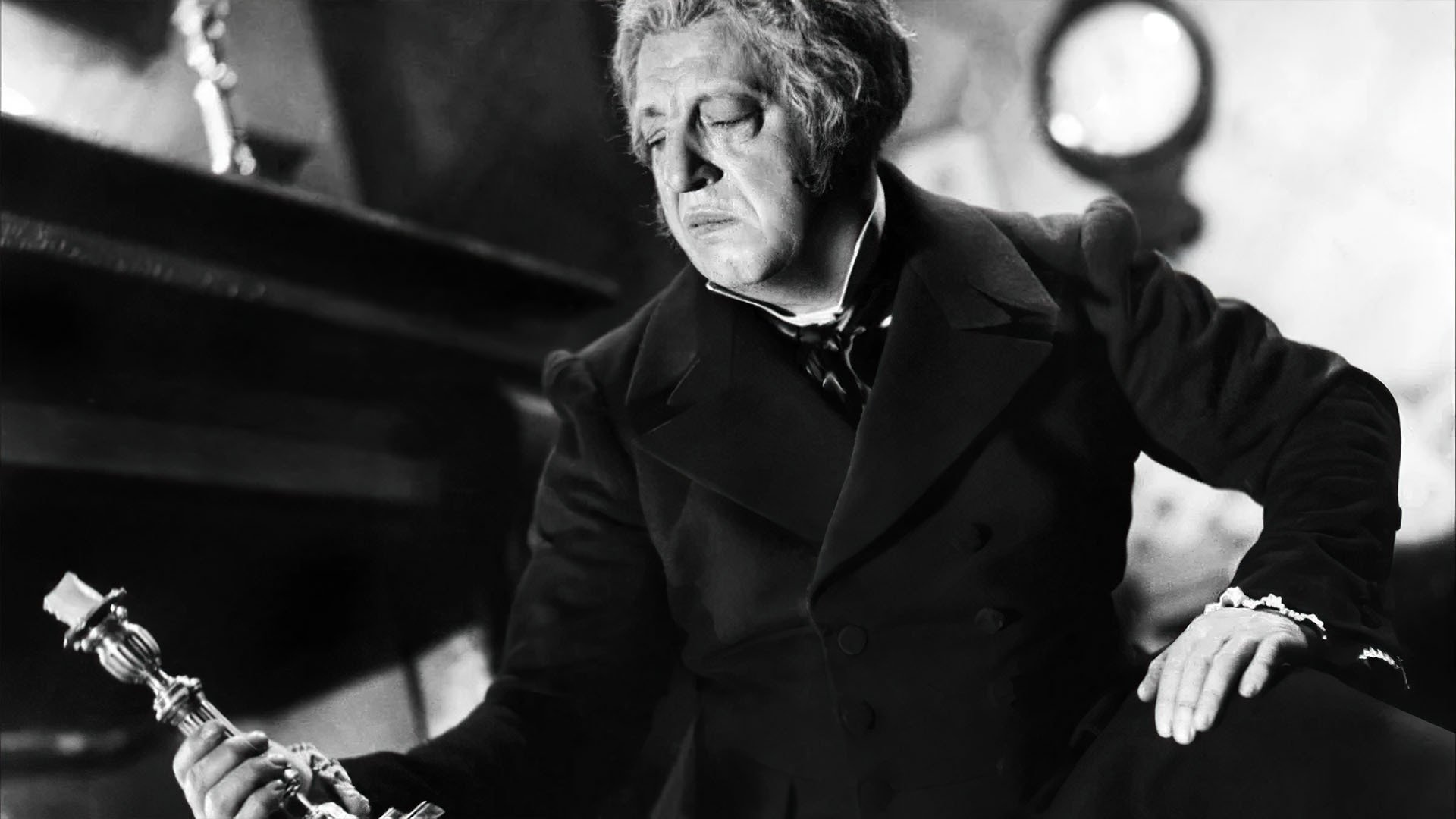 Les Misérables Background