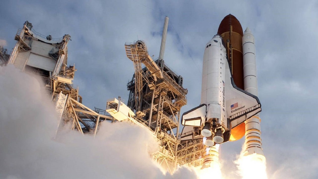 Space Shuttle: Final Countdown Background
