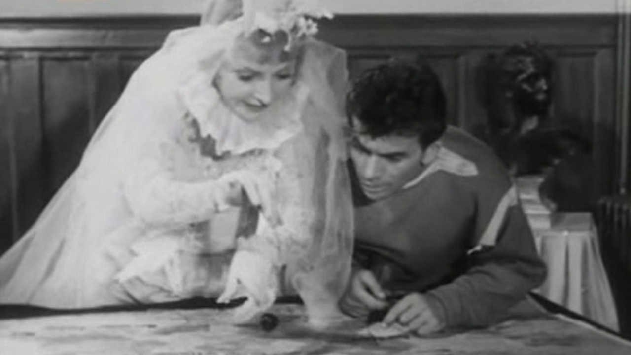 Bibi Fricotin Background