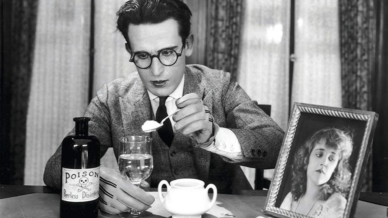 Never Weaken Background