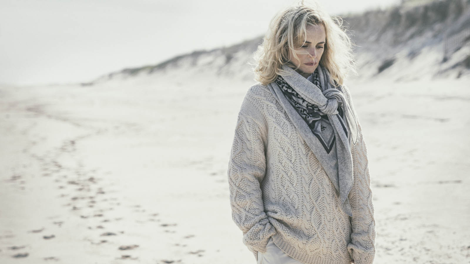 Return to Montauk Background