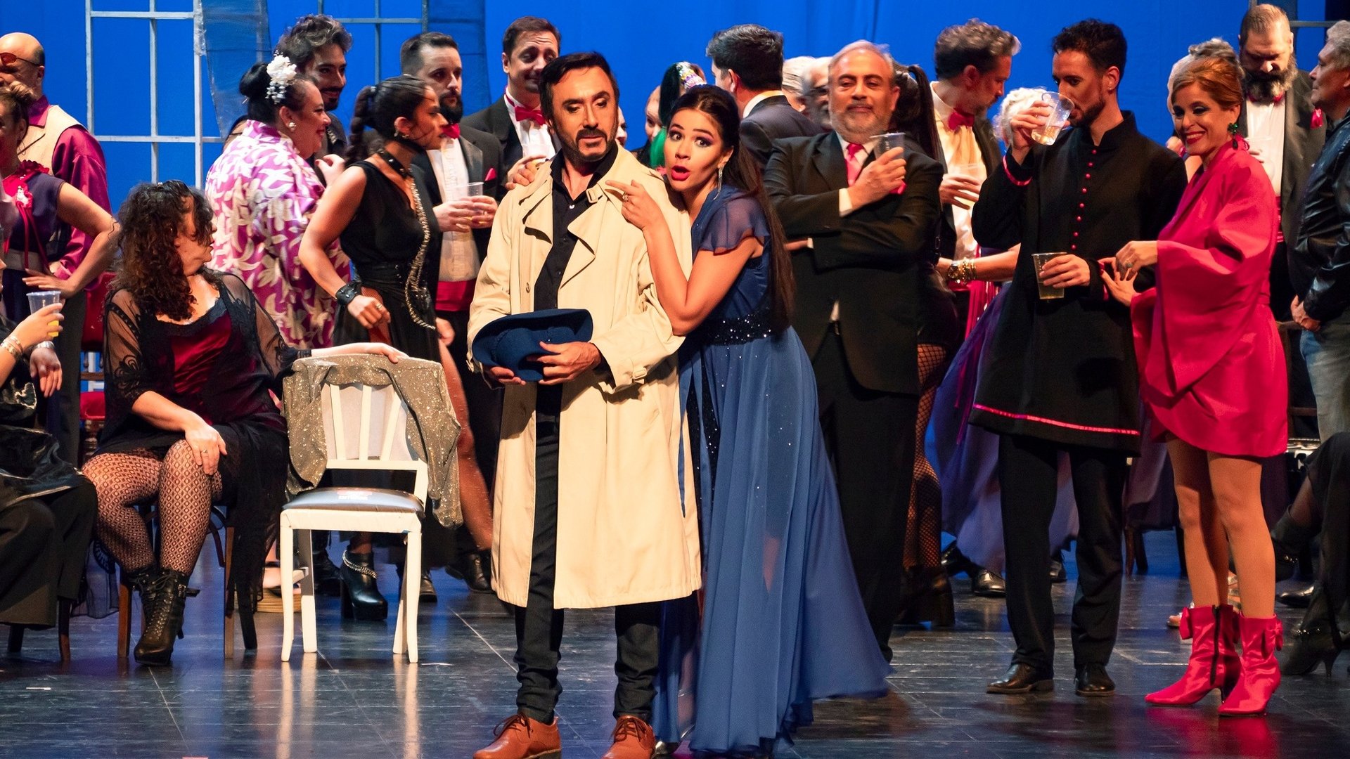 La Traviata performed at Teatro del Libertador Background