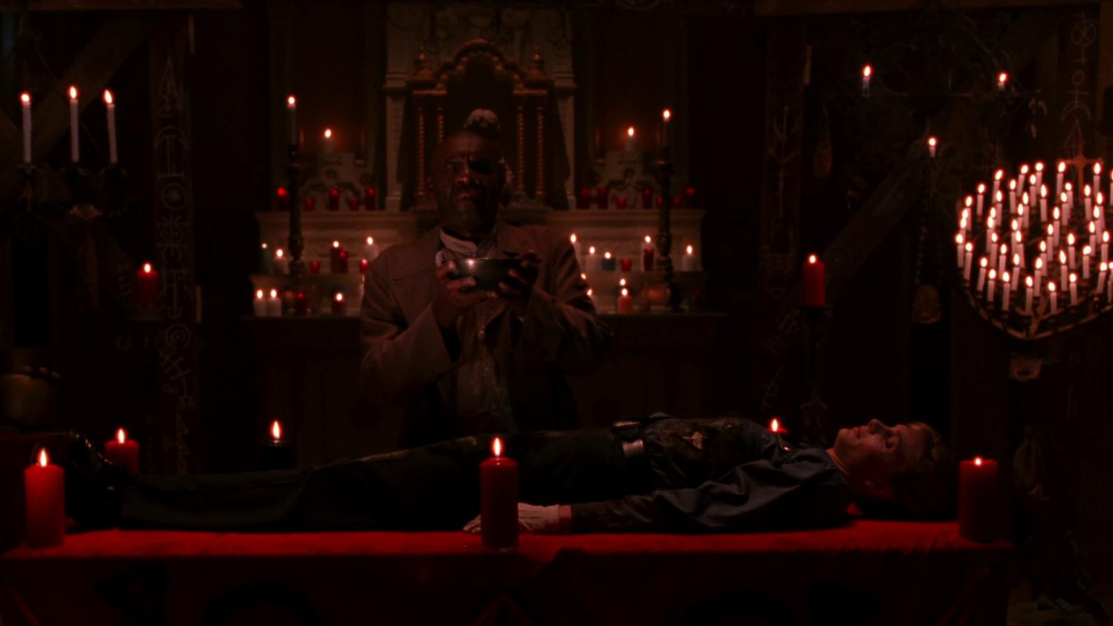 Maniac Cop 3: Badge of Silence Background