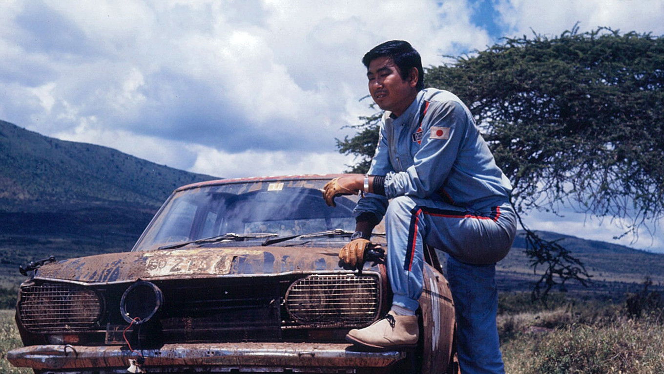 Safari 5000 Background