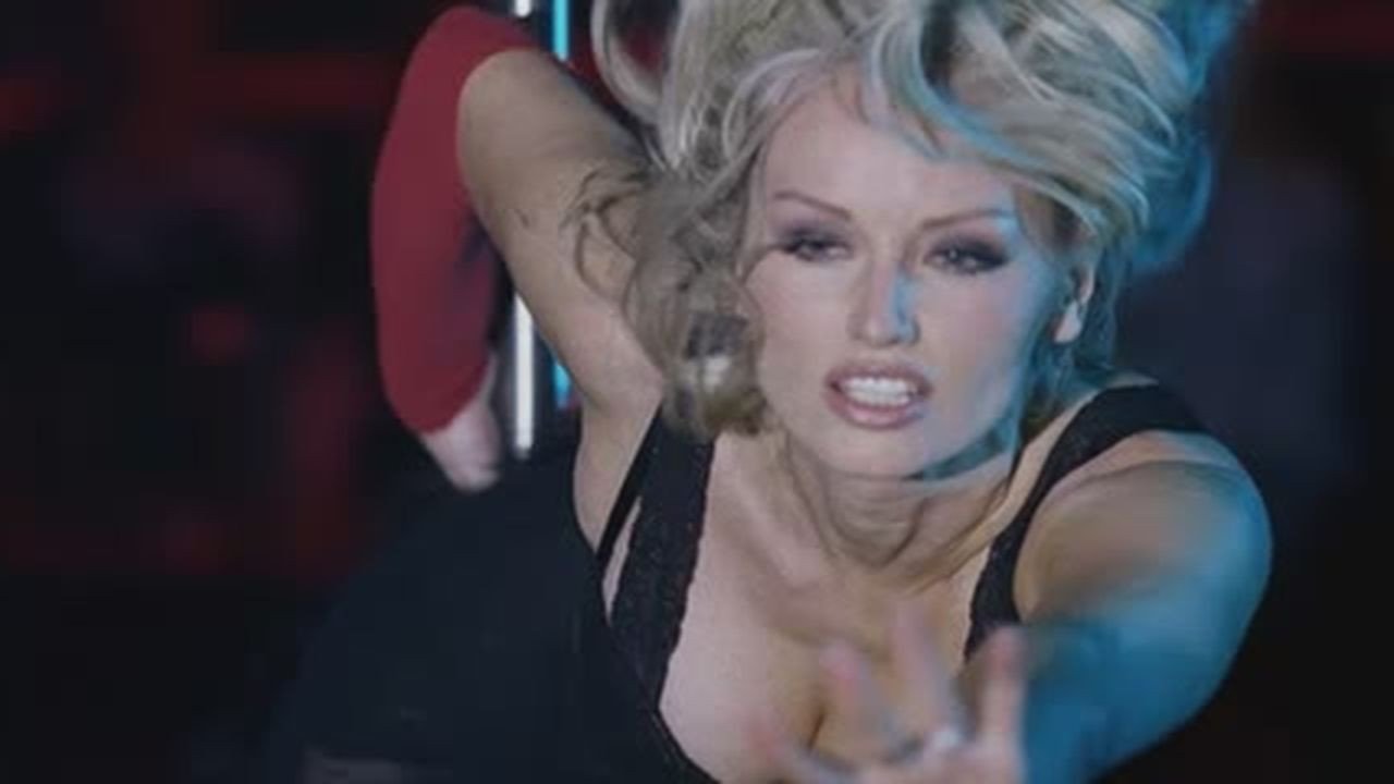 Trois petites filles Background