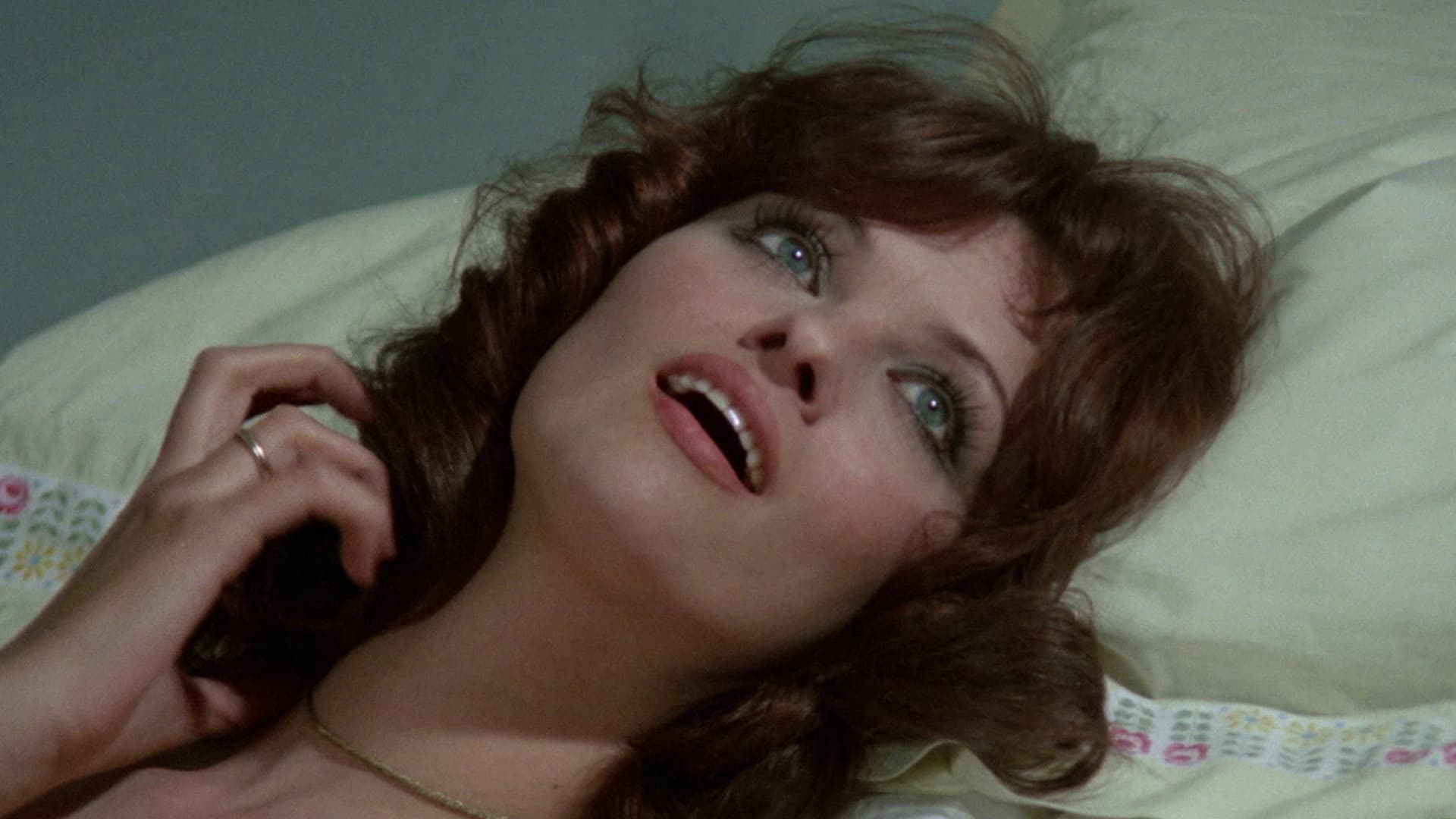 So Sweet, So Dead Background