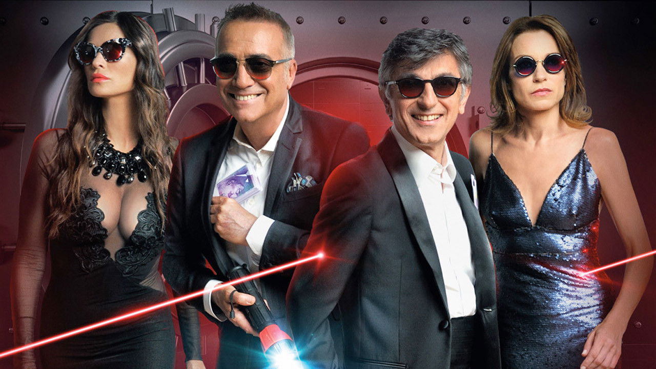 Non si ruba a casa dei ladri Background