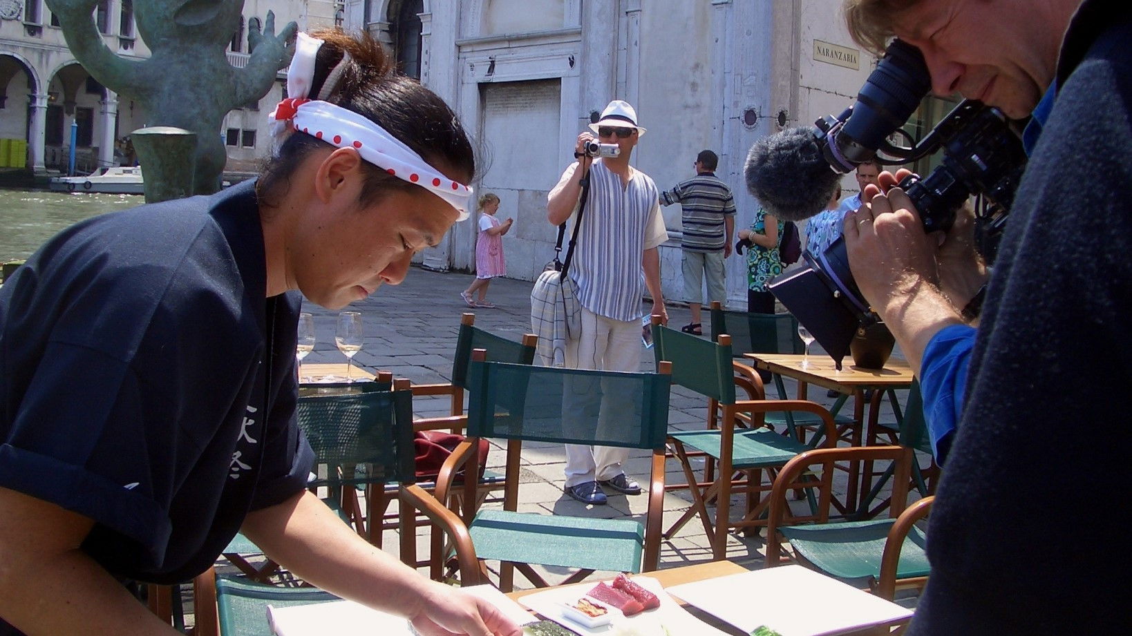 L'empire du sushi Background