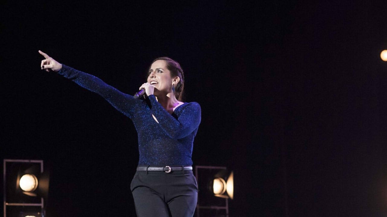 Natalia Valdebenito: El especial Background