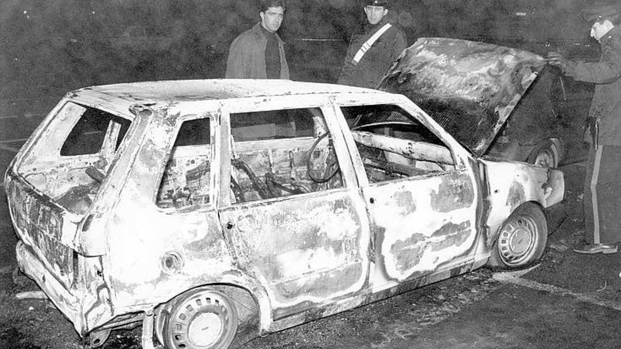 La vera storia della Uno bianca Background