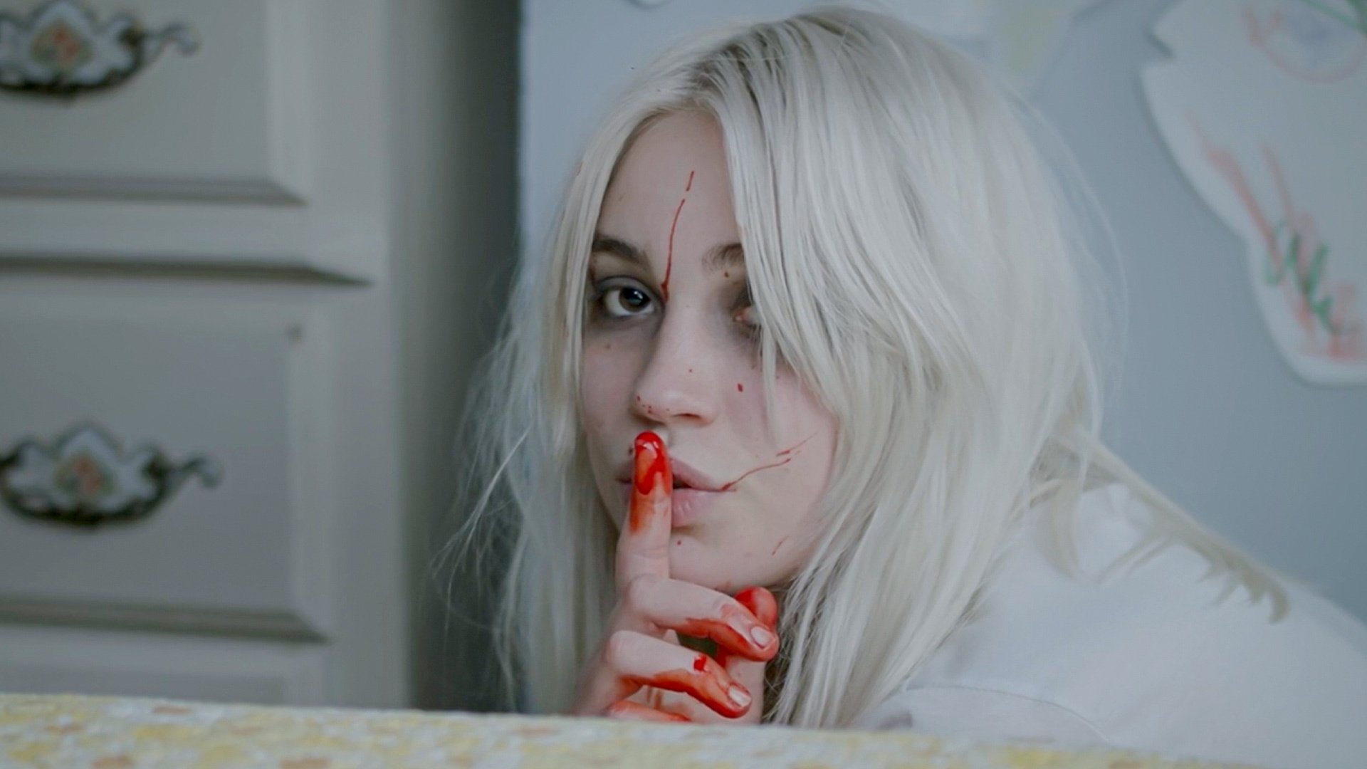 Double Walker Background