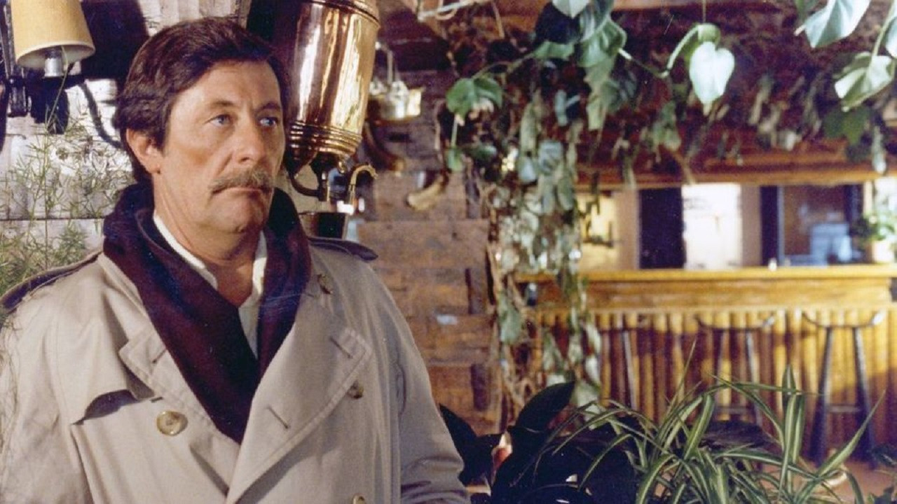 L'Énigme blanche Background