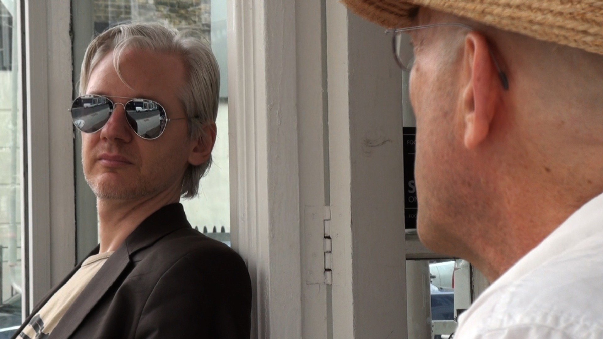 We Steal Secrets: The Story of WikiLeaks Background