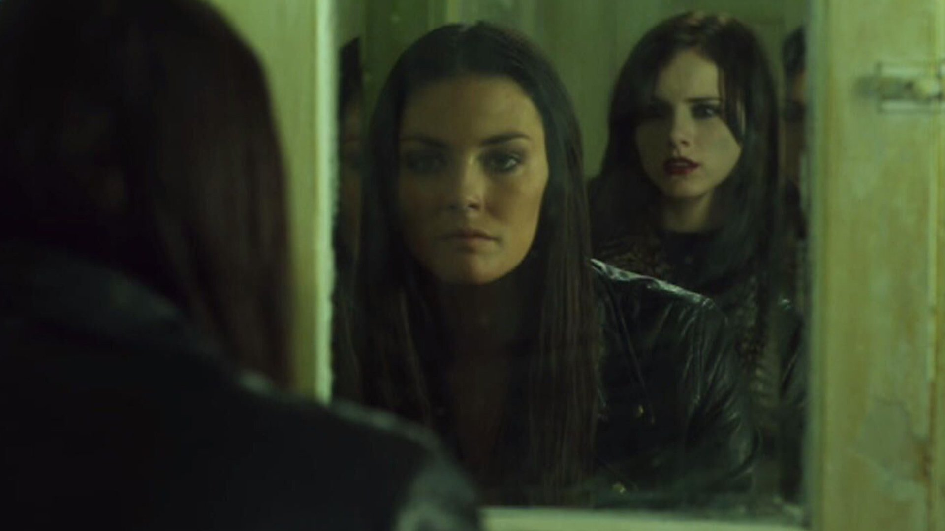 The Ganzfeld Haunting Background