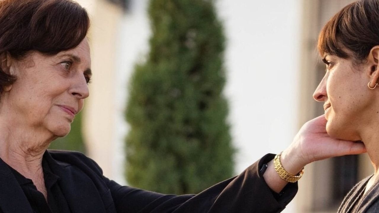 Los buenos modales Background