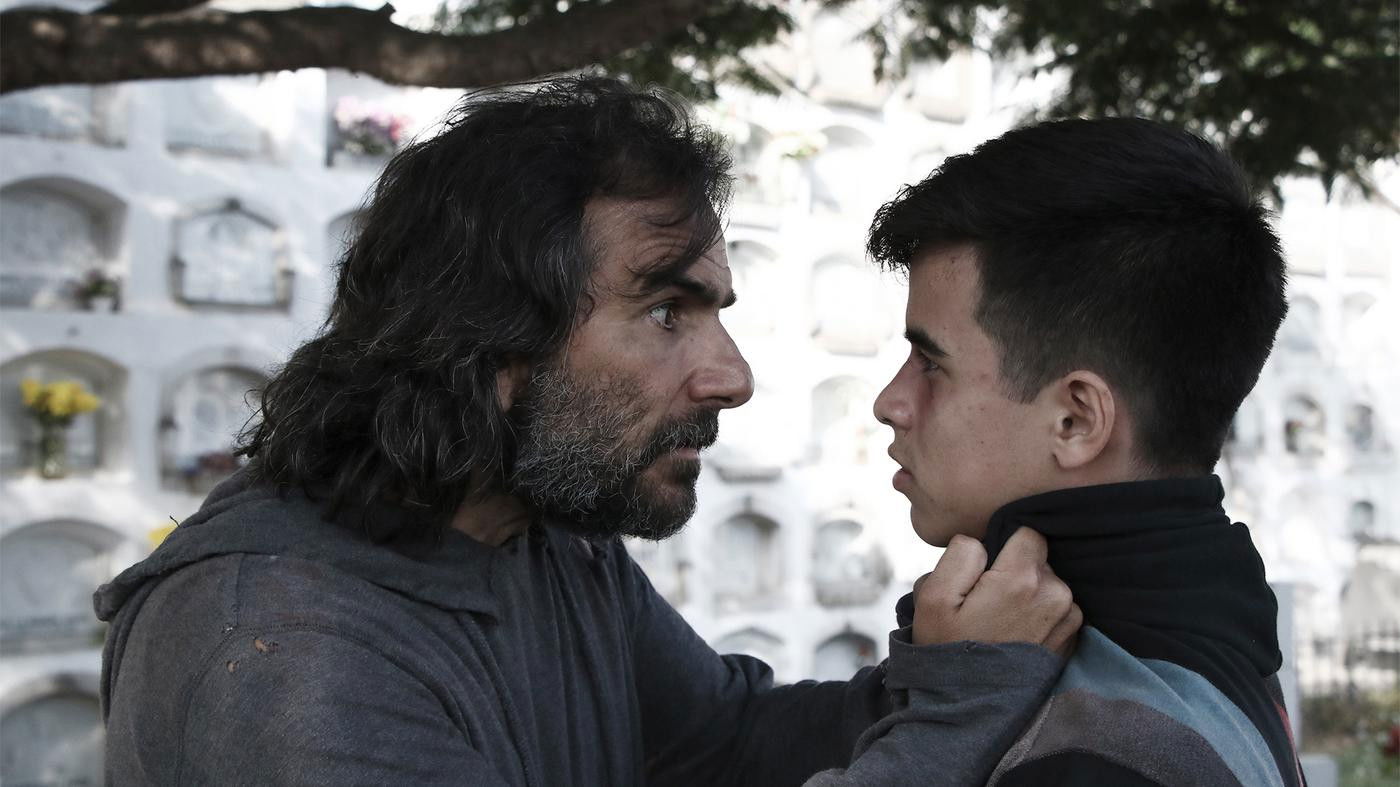 Django: En el nombre del hijo Background