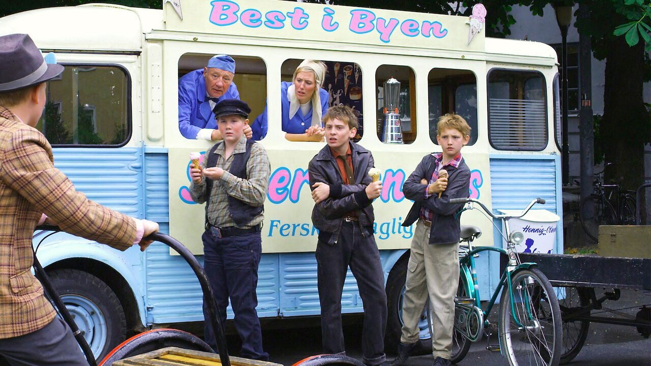 The Junior Olsen Gang and the Black Gold Background