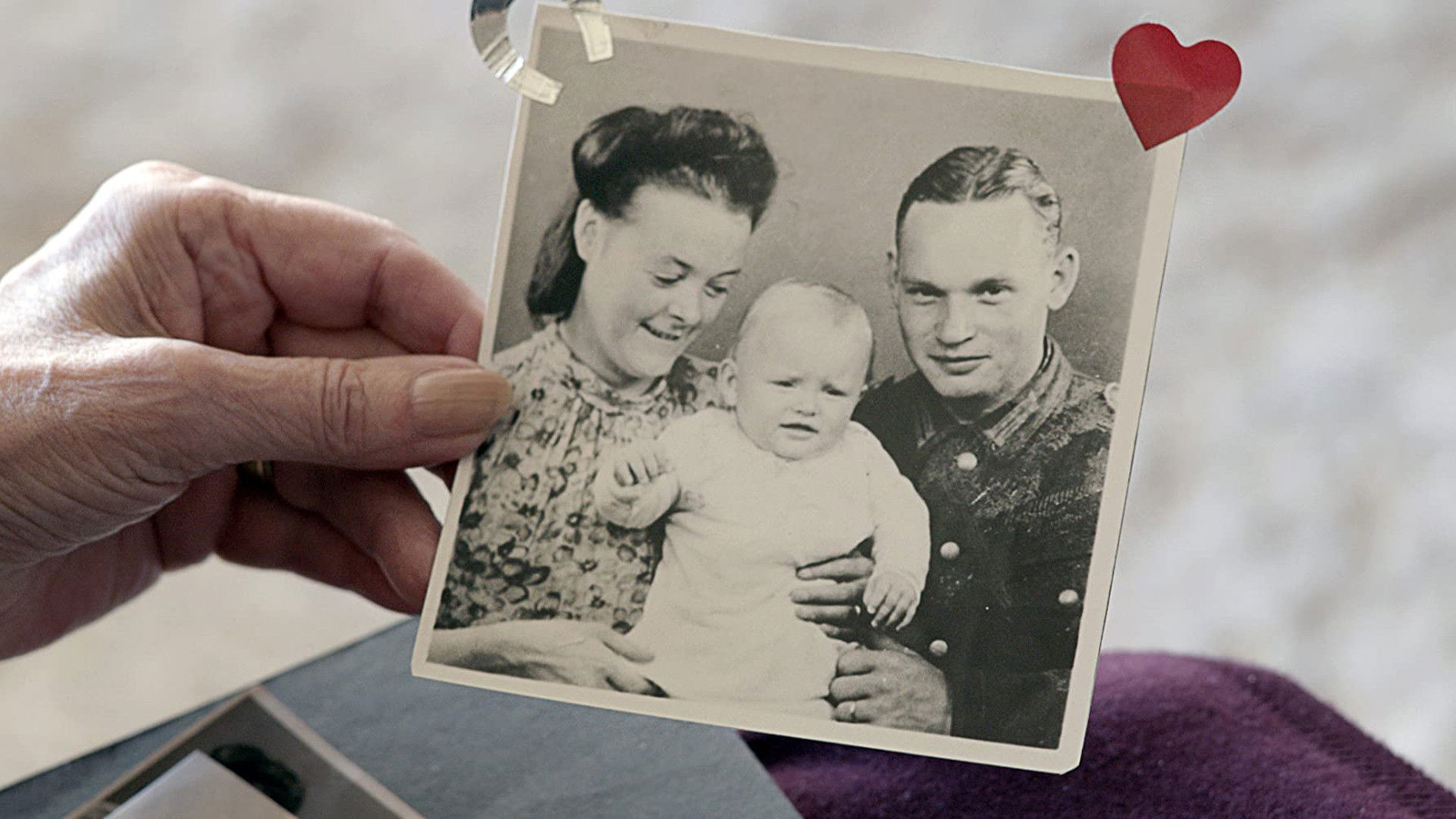 Wars Don't End Background