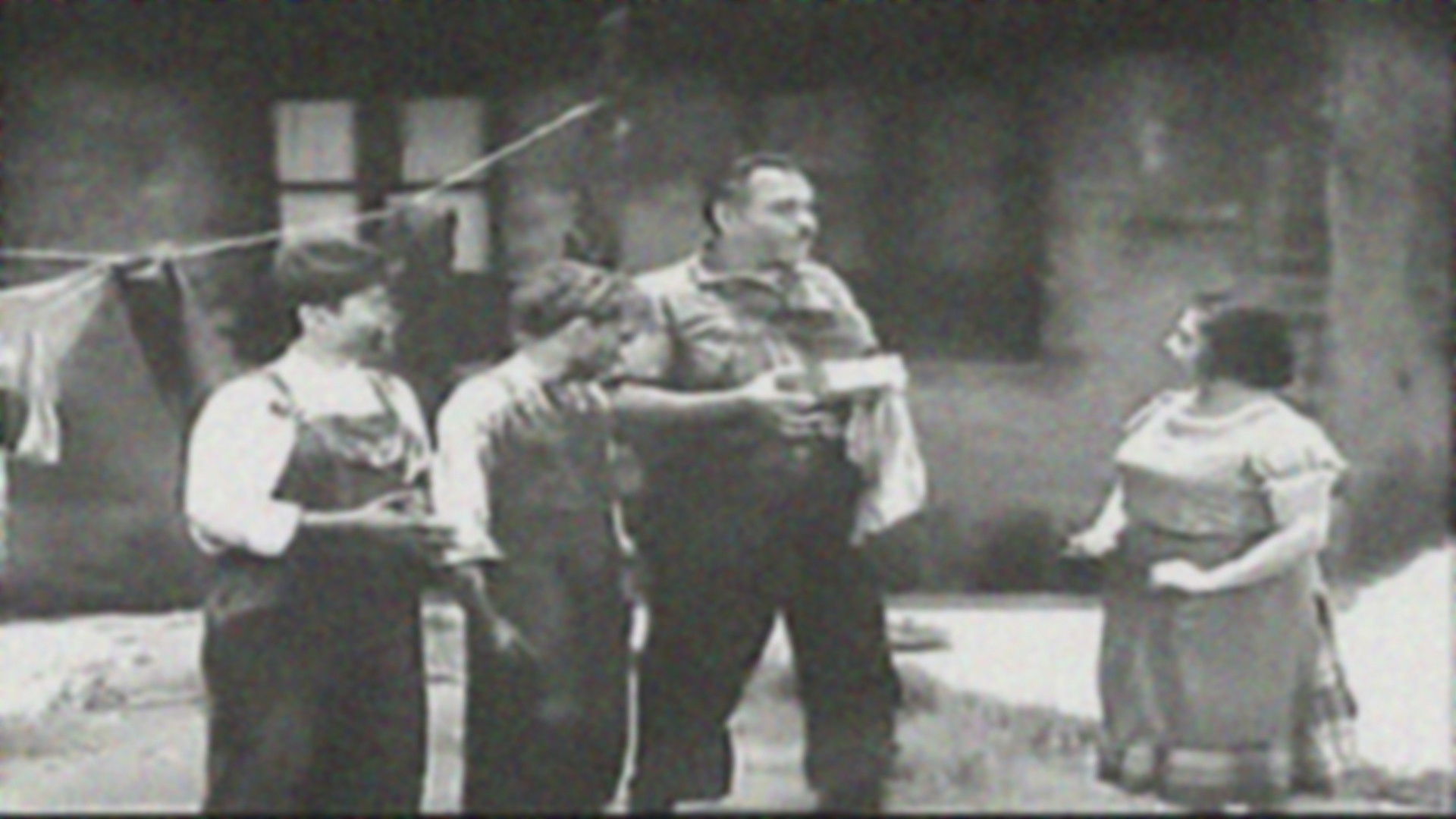 La cigüeña distraída Background