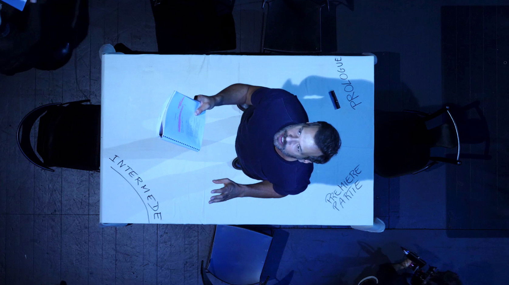 Juste la fin du monde Background