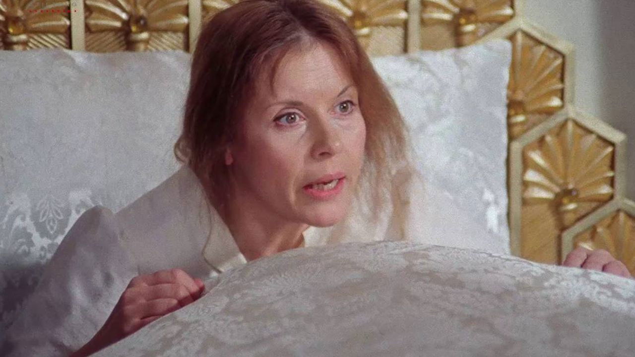 The Swapped Queen Background