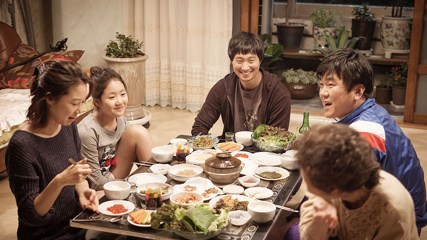 Boomerang Family Background