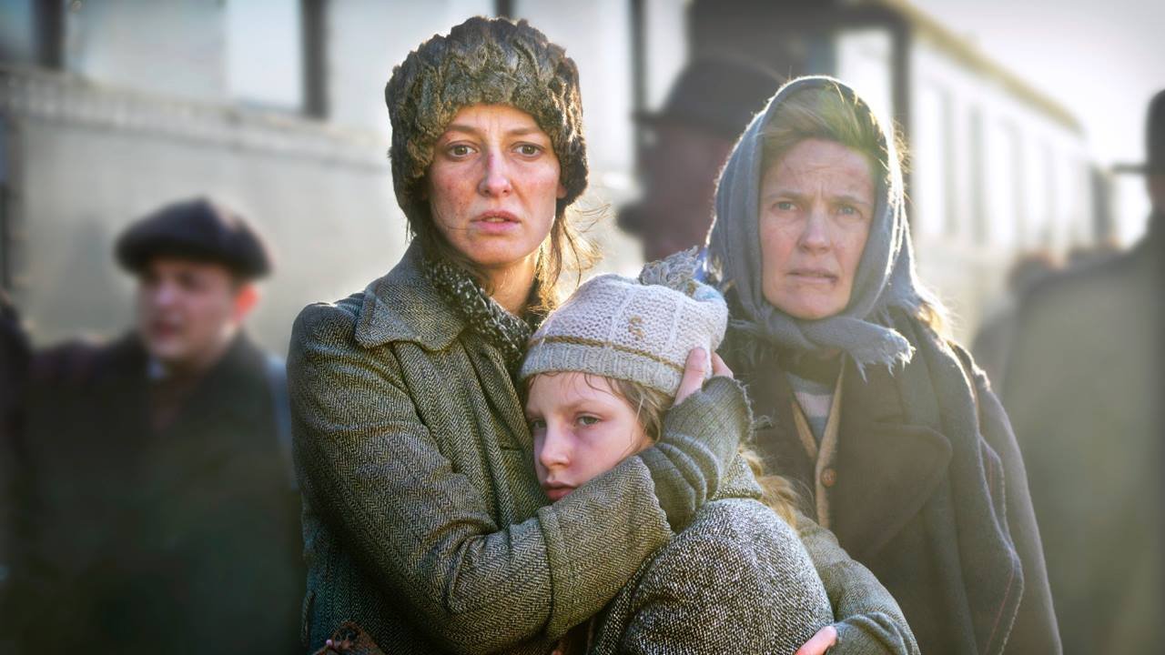 Sealed Lips Background